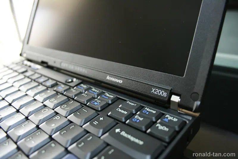 Lenovo ThinkPad X200s
