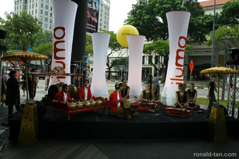 Iluma @ Bugis Light Up