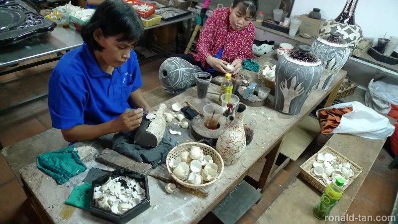1 Day Cao Dai Temple & Cu Chi Tunnels Tour