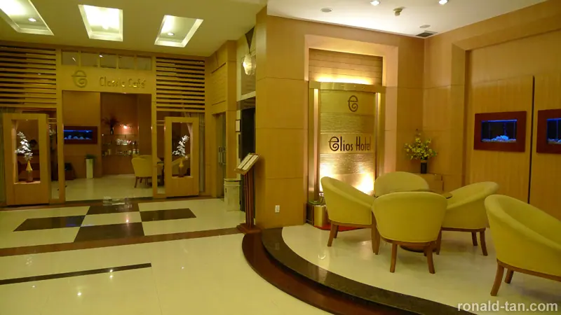 1 Day Cao Dai Temple & Cu Chi Tunnels Tour