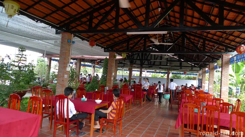 1 Day Cai Be & Vinh Long via the Mekong Delta Tour