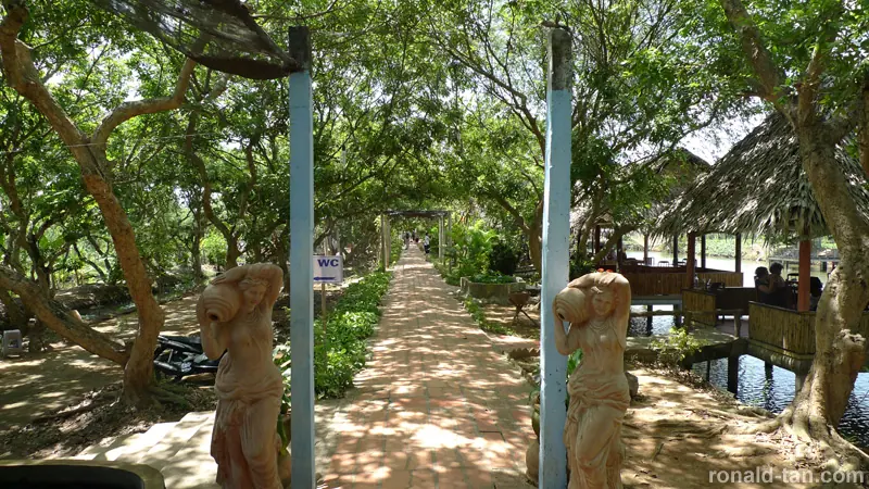 1 Day Cai Be & Vinh Long via the Mekong Delta Tour